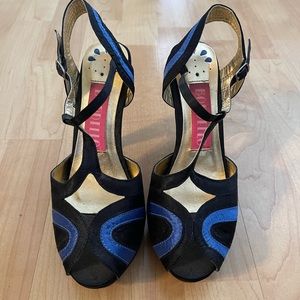 Bordello retro heels